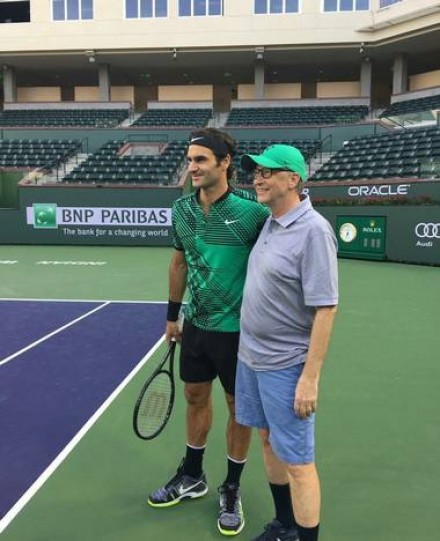 Tennis: Federer in doppio con Bill Gates per una buona causa